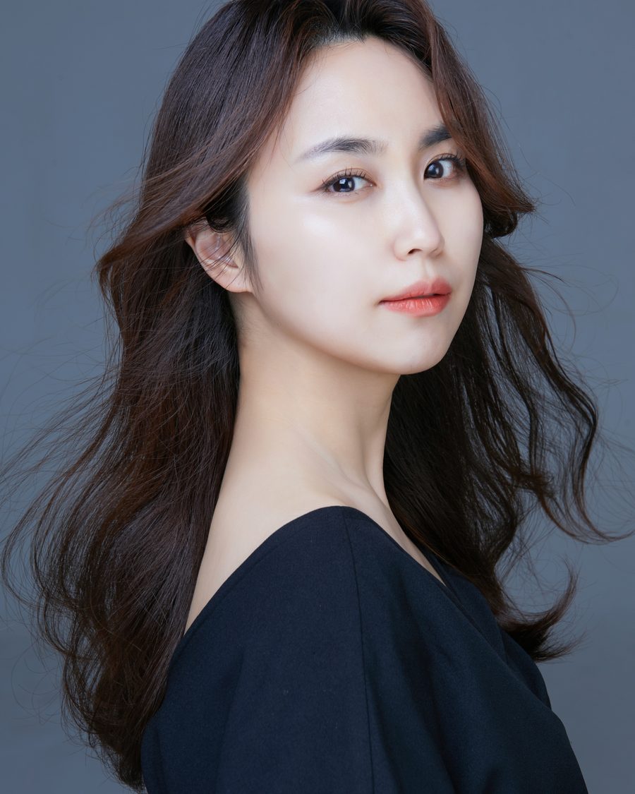 백나현